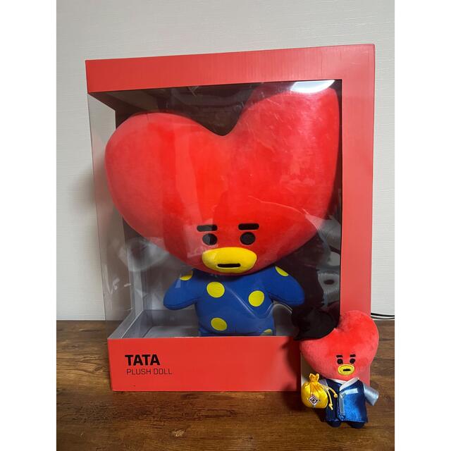 BT21(ビーティーイシビル)の【公式】BT21 TATA ジャンボスタンディングドール　BTS エンタメ/ホビーのタレントグッズ(アイドルグッズ)の商品写真