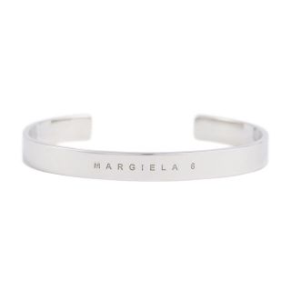 エムエムシックス(MM6)の新品！MM6 Maison Margiela ロゴ入り　バングル　シルバー(ブレスレット/バングル)