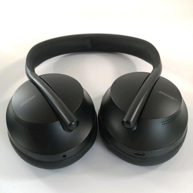 Bose Noise Cancelling Headphones 700