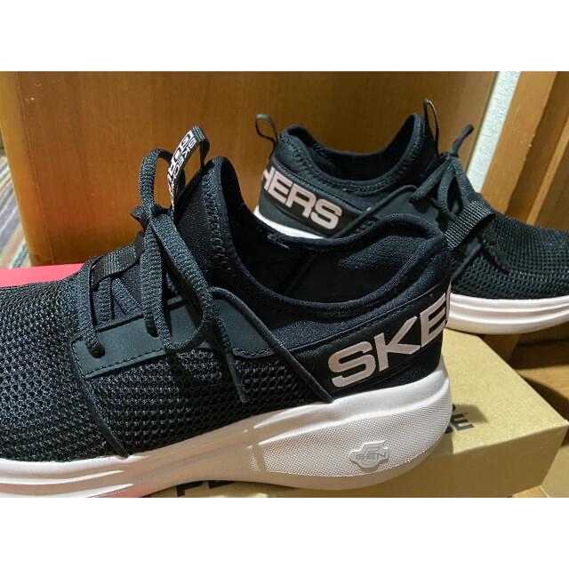 SKECHERS(スケッチャーズ)のSKECHERS レディースの靴/シューズ(スニーカー)の商品写真