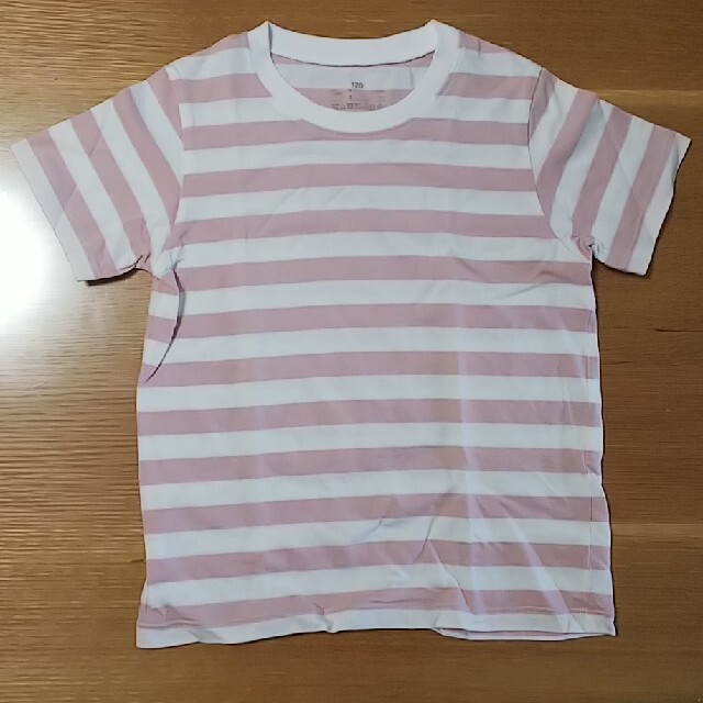 MUJI (無印良品)(ムジルシリョウヒン)の無印良品 Tシャツ サイズ120 キッズ/ベビー/マタニティのキッズ服女の子用(90cm~)(Tシャツ/カットソー)の商品写真