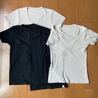 ユニクロ(UNIQLO)のユニクロ ドライ Vネック Tシャツ M 4枚(Tシャツ/カットソー(半袖/袖なし))