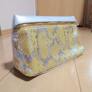 シスレー(Sisley)のシスレーsisley 化粧ポーチ(ポーチ)