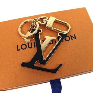 ルイヴィトン(LOUIS VUITTON)のルイヴィトン キーホルダー　キーリング　美品　ロゴ　LV　ブラック×ゴールド フ(キーホルダー)