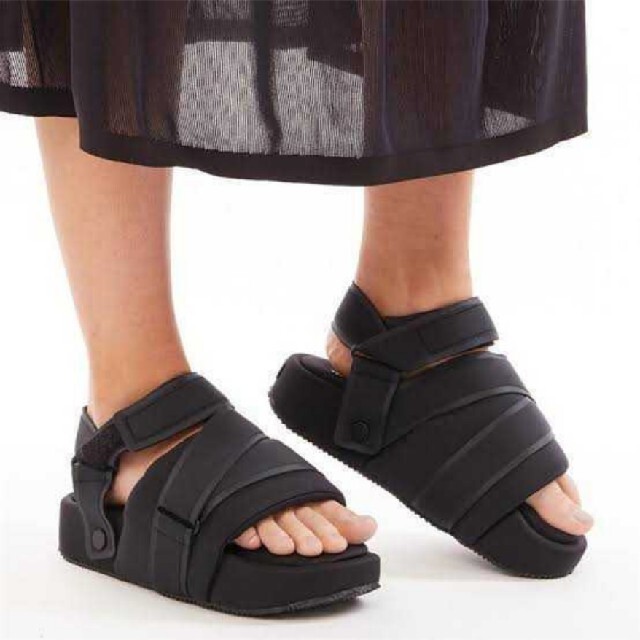 Y-3(ワイスリー)のY-3 sandal 26.5cm メンズの靴/シューズ(サンダル)の商品写真