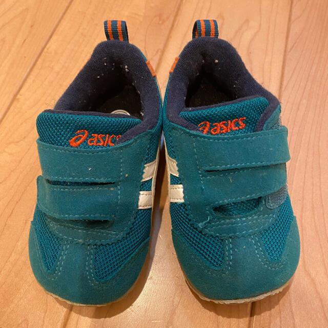 asics(アシックス)のアシックススニーカー　13.5 キッズ/ベビー/マタニティのベビー靴/シューズ(~14cm)(スニーカー)の商品写真