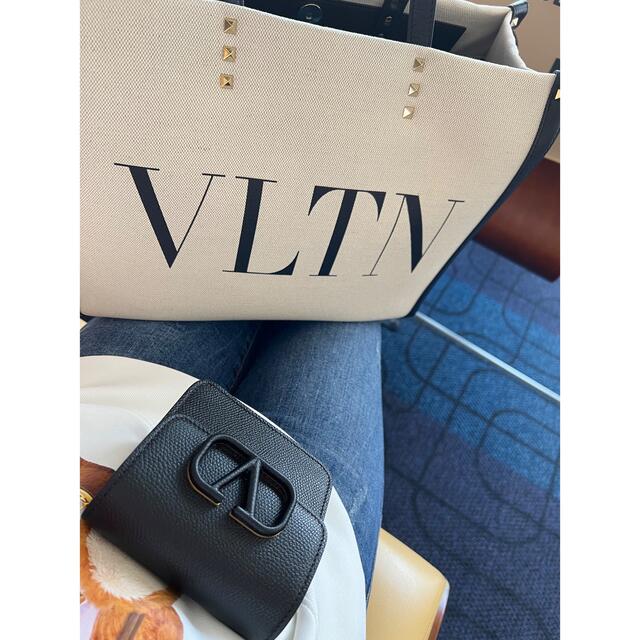 関税送料込み♦VALENTINO GARAVANIトートバッグ 美品 最終値下げVALENTINO ヴァレンティノ トートバッグ