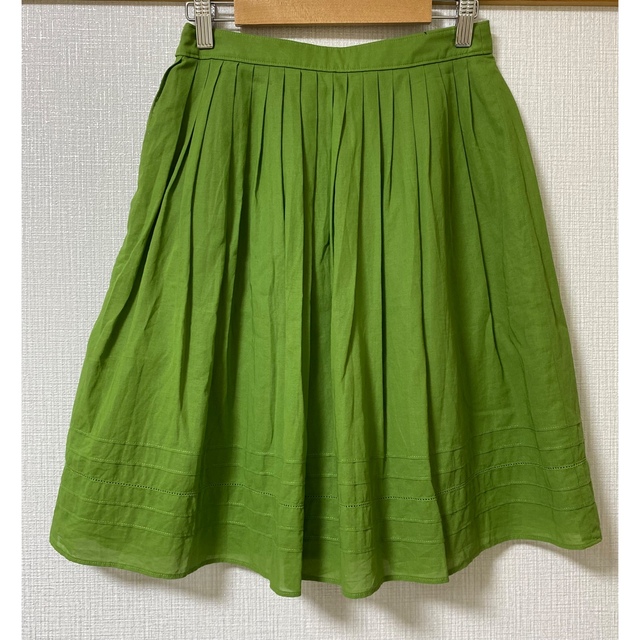 MACKINTOSH PHILOSOPHY(マッキントッシュフィロソフィー)の値下げしました！マッキントッシュフィロソフィー 膝丈スカート グリーン 緑色 レディースのスカート(ひざ丈スカート)の商品写真