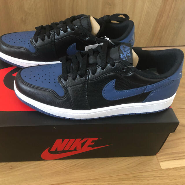 NIKE ナイキ Air Jordan1 Mystic Navy