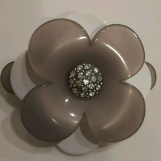 ヘアクリップ LAURENT OLIVER(ꕤ LAURENT OLIVER 蝶々の ヘアクリップ LAURENT OLIVER(ꕤ LAURENT OLIVER 蝶々の