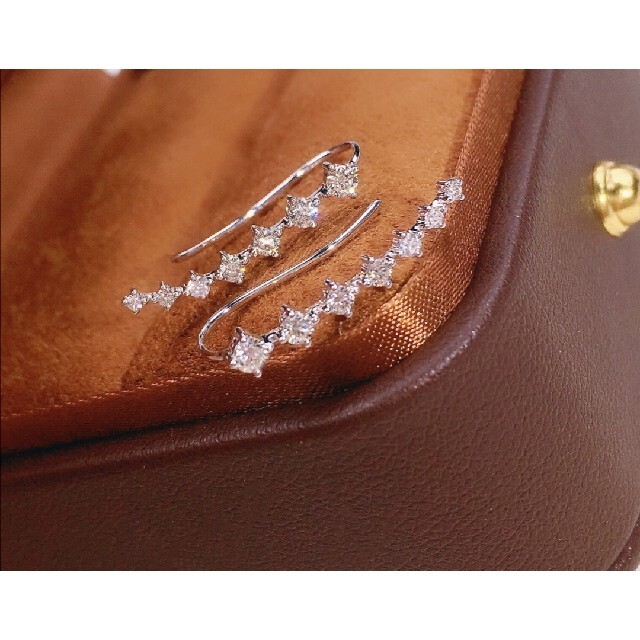 最新デザインの 天然ダイヤモンドピアス0.36ct k18 ピアス
