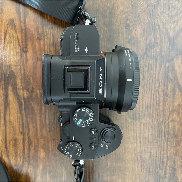 SONY(ソニー)のa7iii SONY ソニー　フルサイズ　ミラーレス一眼カメラ　本体のみ スマホ/家電/カメラのカメラ(ミラーレス一眼)の商品写真