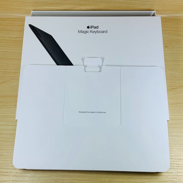 美品 iPad Magic Keyboard 301