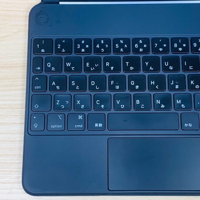 Apple(アップル)の美品 iPad Magic Keyboard 301 スマホ/家電/カメラのPC/タブレット(PC周辺機器)の商品写真