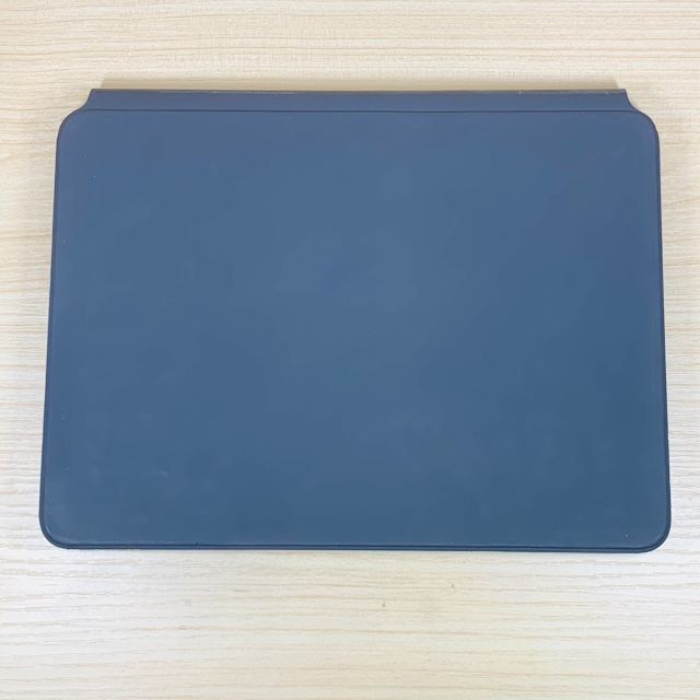 Apple(アップル)の美品 iPad Magic Keyboard 301 スマホ/家電/カメラのPC/タブレット(PC周辺機器)の商品写真