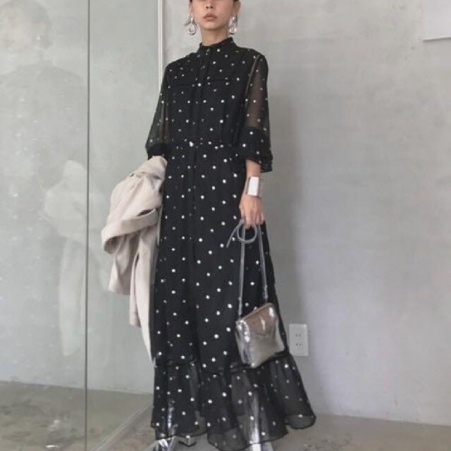 Ameri VINTAGE(アメリヴィンテージ)のAmeriVINTAGE  sparkle dot dress ワンピース レディースのワンピース(ロングワンピース/マキシワンピース)の商品写真