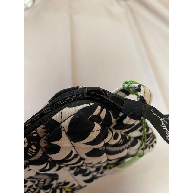 Vera Bradley(ヴェラブラッドリー)のヴェラブラッドリーのコスメポーチです。 レディースのファッション小物(ポーチ)の商品写真