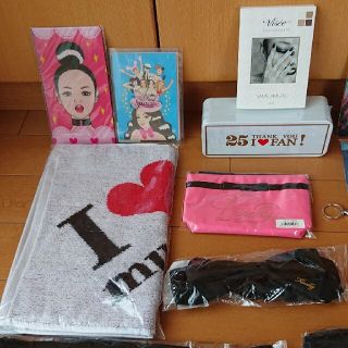 安室奈美恵 グッズや服等 まとめて出品!! - ミュージシャン