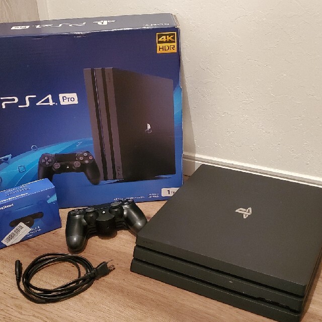 家庭用ゲーム機本体SONY PlayStation4 Pro 本体 CUH-7200BB01