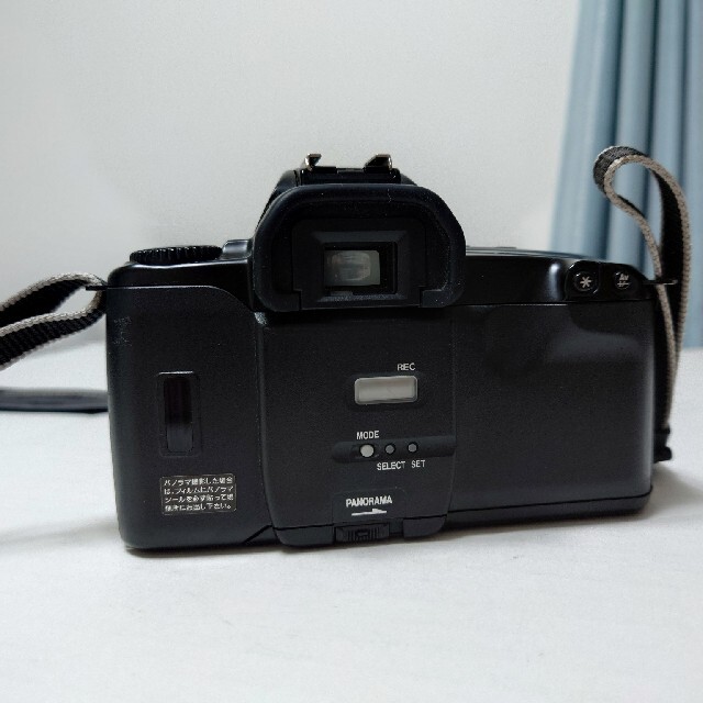 Canon(キヤノン)の電池付き Canon EOS kiss フィルムカメラ 28-80mmレンズ付き スマホ/家電/カメラのカメラ(フィルムカメラ)の商品写真