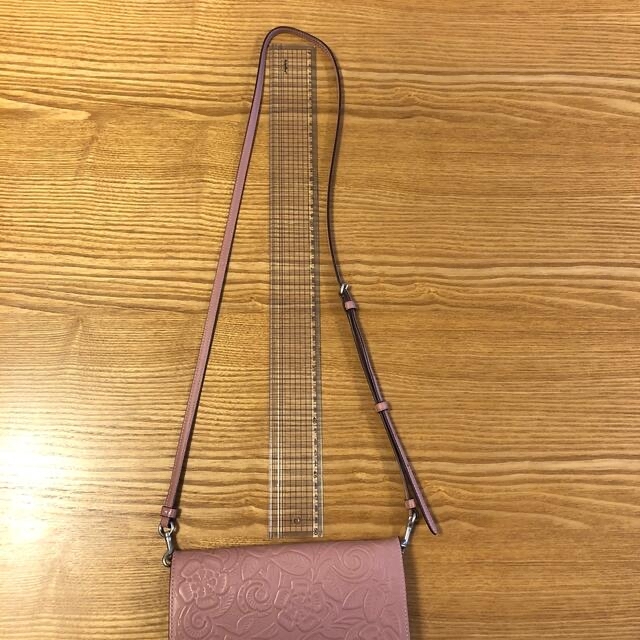 COACH(コーチ)のコーチ　ショルダーウォレット　ピンク レディースのバッグ(ショルダーバッグ)の商品写真