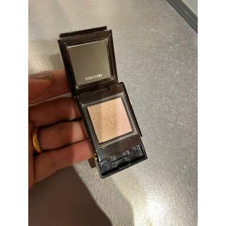 トムフォード(TOM FORD)のTOM FORD プライベートシャドウ01（スエード）〈アイシャドウ〉(アイシャドウ)