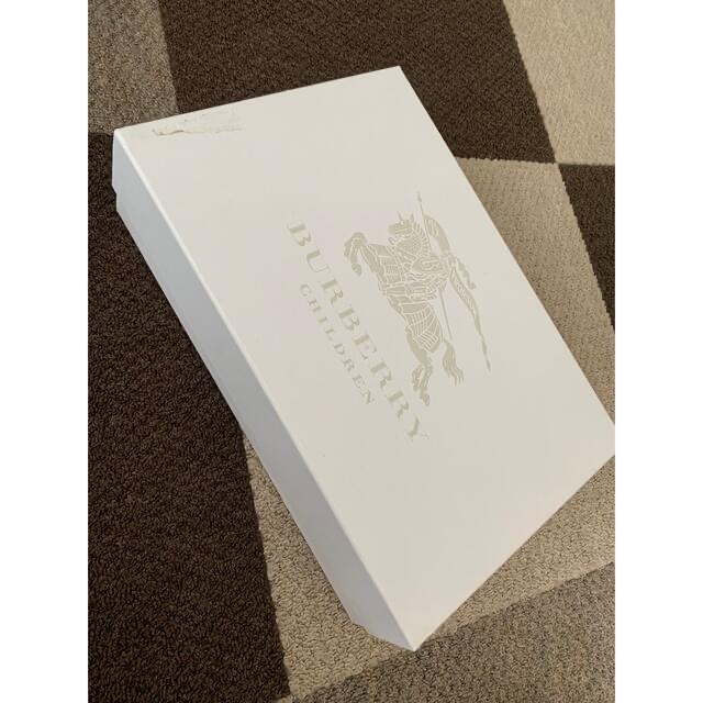 BURBERRY(バーバリー)のたかぴよ様専用　バーバリーチルドレンレインブーツ　フェラガモパンプス キッズ/ベビー/マタニティのベビー靴/シューズ(~14cm)(長靴/レインシューズ)の商品写真