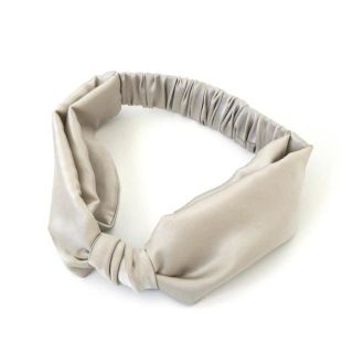 TRESSE シルク カチューシャ　ターバン ライトグレイ　ヘアバンド(ヘアバンド)