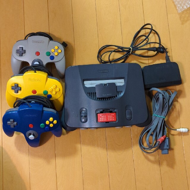 691 NINTENDO 64 メモリー拡張パック付 セット売り-