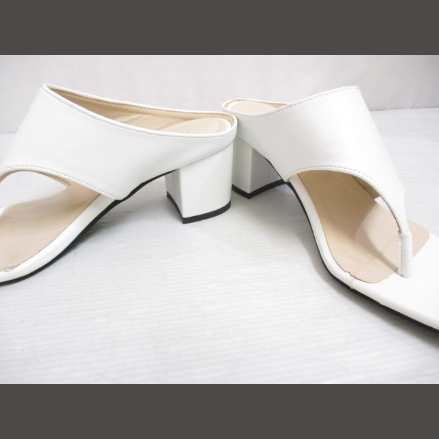 titivate(ティティベイト)のティティベイト titivate ハイヒール サンダル S 22.5cm相当 白 レディースの靴/シューズ(サンダル)の商品写真