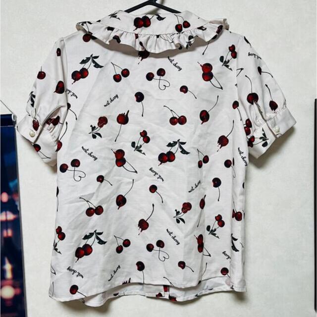 Ank Rouge(アンクルージュ)のAnk Rouge チェリーブラウス ホワイト レディースのトップス(シャツ/ブラウス(半袖/袖なし))の商品写真