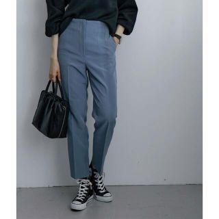 ザラ(ZARA)の【新品】etoll. ハイウエストテーパードパンツ(カジュアルパンツ)