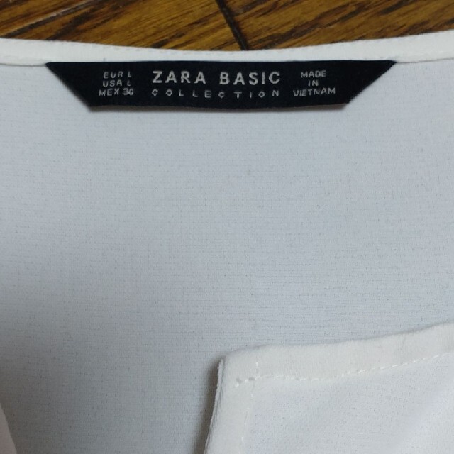 ZARA(ザラ)のZARA ブラウス 長袖 白 レディースのトップス(シャツ/ブラウス(長袖/七分))の商品写真