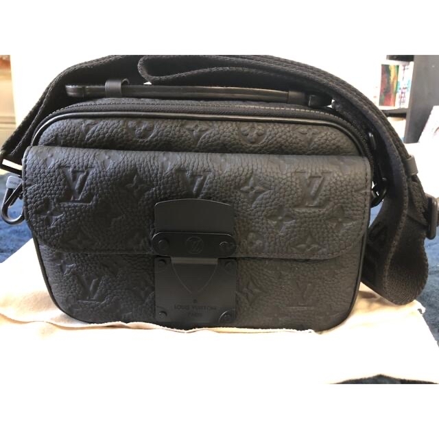 LOUIS VUITTON - 正規品！ルイヴィトンSロックメッセンジャー