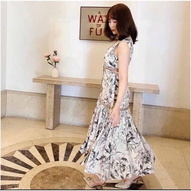 floral cut-out long dress herlipto