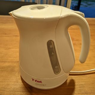 ティファール(T-fal)の★最終値下げ★ティファール　ケトル　ジャスティン　白　1.2L(電気ケトル)