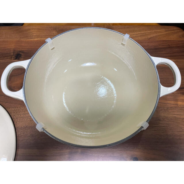 LE CREUSET(ルクルーゼ)のルクルーゼ　マルミット　22cm インテリア/住まい/日用品のキッチン/食器(鍋/フライパン)の商品写真