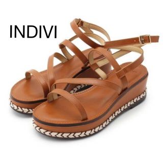 インディヴィ(INDIVI)の INDIVI 厚底ストラップサンダル ブラウン 【注意】問題あり！(サンダル)