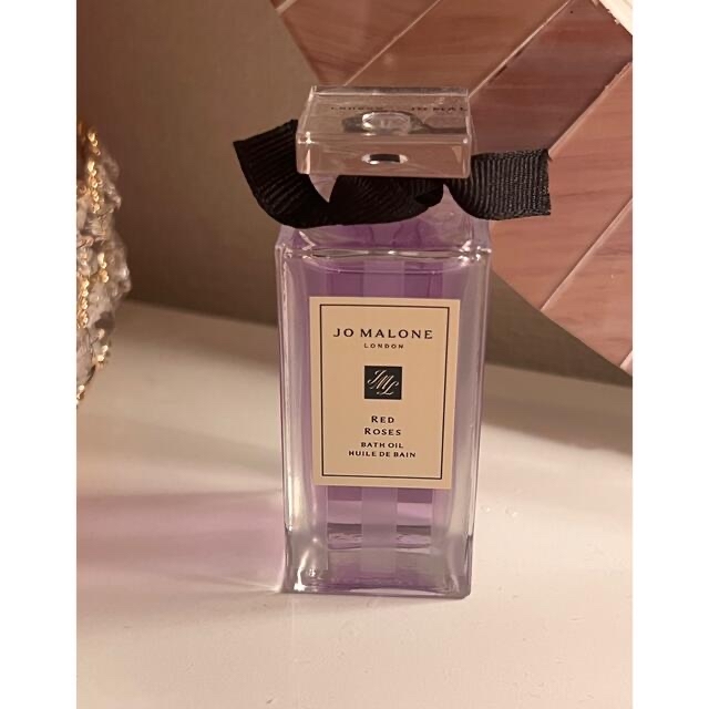 Jo Malone(ジョーマローン)の新品・未開封　ジョーマローン　バスオイル　レッドローズ コスメ/美容のボディケア(入浴剤/バスソルト)の商品写真