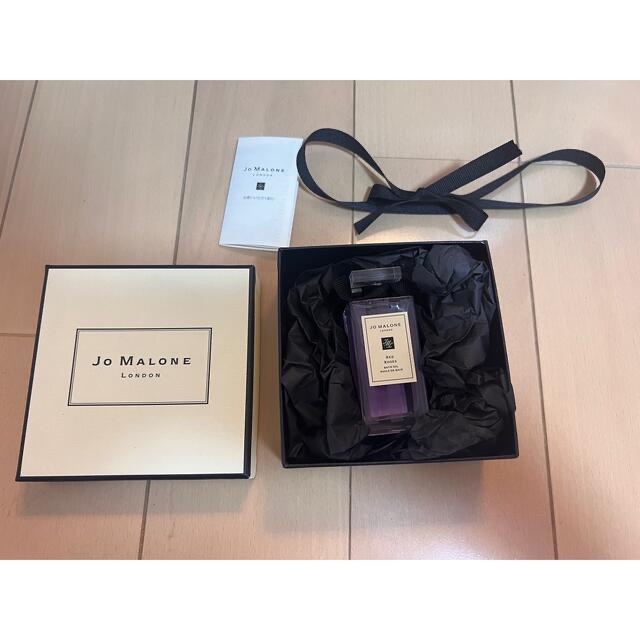 Jo Malone(ジョーマローン)の新品・未開封　ジョーマローン　バスオイル　レッドローズ コスメ/美容のボディケア(入浴剤/バスソルト)の商品写真