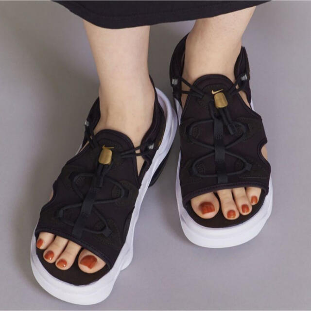 NIKE(ナイキ)の新品ナイキ AIR MAX KOKO ココサンダル ブラック ×ホワイト23cm レディースの靴/シューズ(サンダル)の商品写真