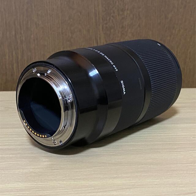 SIGMA(シグマ)のSigma 70mm F2.8 DG MACRO Eマウント　美品 スマホ/家電/カメラのカメラ(レンズ(単焦点))の商品写真