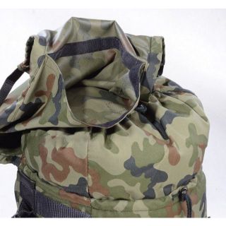 ポーランド軍 放出品 空中攻撃部隊 バックパック フレーム カラビナ付