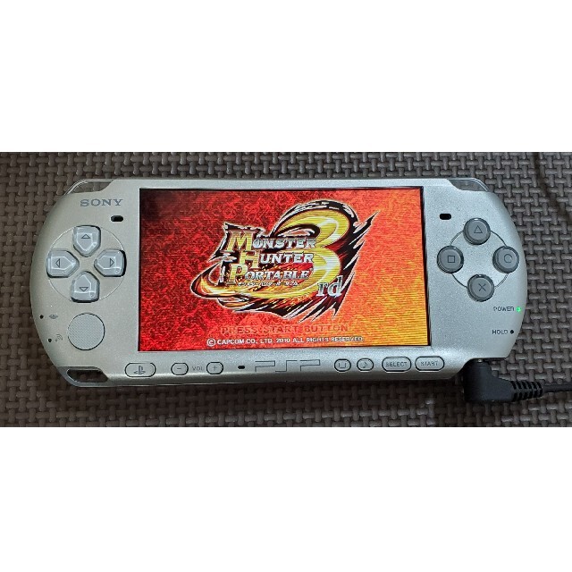 ゲームソフト/ゲーム機本体PSP本体 PSP-3000　モンスターハンターポータブル3rd付き