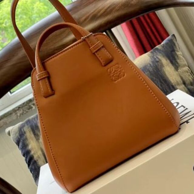新品同様 LOEWE ロエベ ショルダーバッグ | zoukei-rythmique.jp