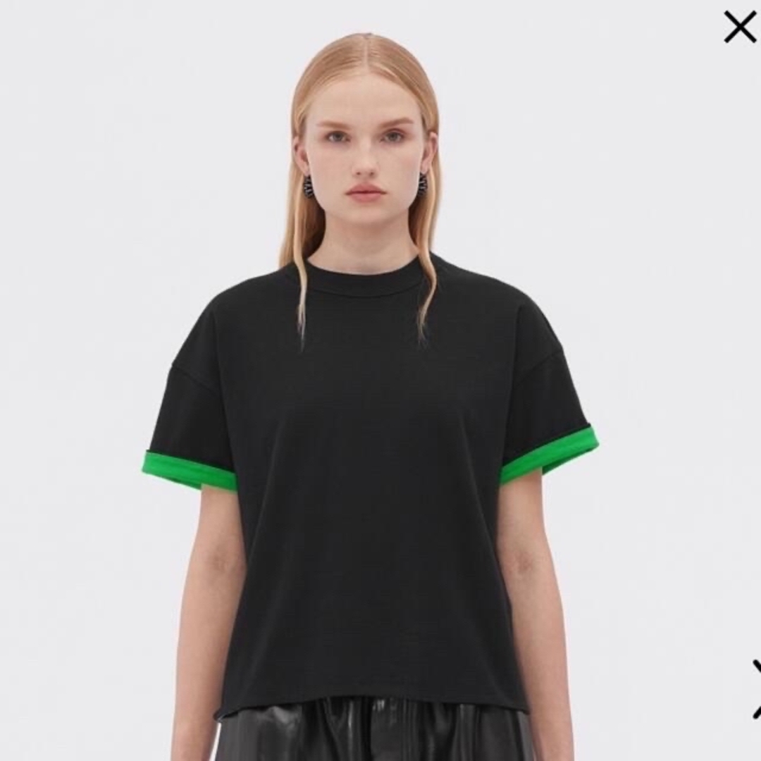 Bottega Veneta(ボッテガヴェネタ)のボッテガヴェネタ　Tシャツ レディースのトップス(Tシャツ(半袖/袖なし))の商品写真