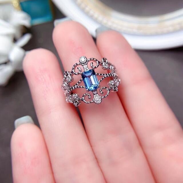 天然無処理　ブルートパーズ　リング　シルバーs925 レディースのアクセサリー(リング(指輪))の商品写真