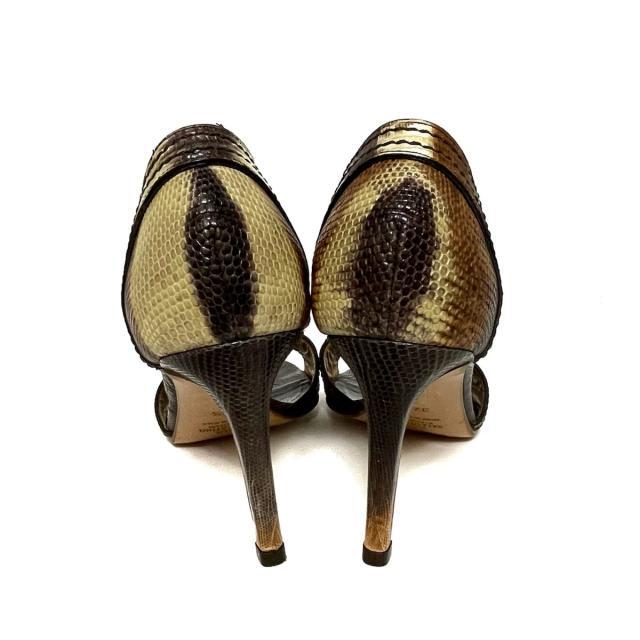 valentino garavani(ヴァレンティノガラヴァーニ)のバレンチノガラバーニ サンダル 37 1/2 - レディースの靴/シューズ(サンダル)の商品写真
