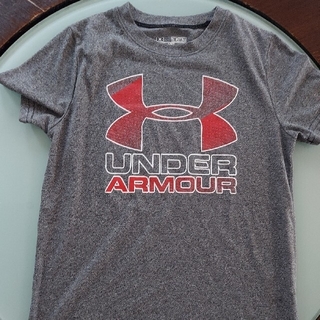 アンダーアーマー(UNDER ARMOUR)のアンダーアーマー子供用Tシャツ(おまけTシャツ付き)(ウェア)