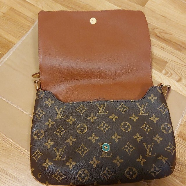 LOUIS VUITTON(ルイヴィトン)のルイヴィトン　ミュゼットタンゴ　箱、袋つき レディースのバッグ(ショルダーバッグ)の商品写真